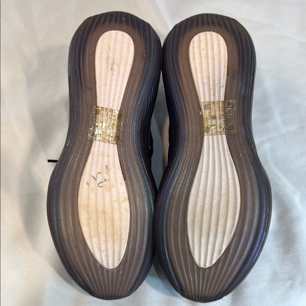 Aldo Brand, Woman’s Black Athletic Sneakers with holographic rubber soles, 7.5 - Picture 2 of 11